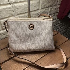 Michael Kors Cross Body Purse